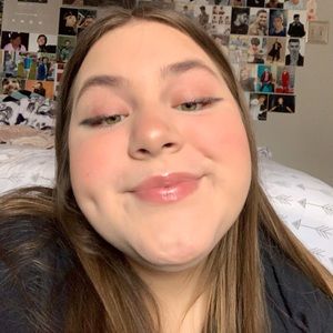 Meet your Posher, Emma ruth